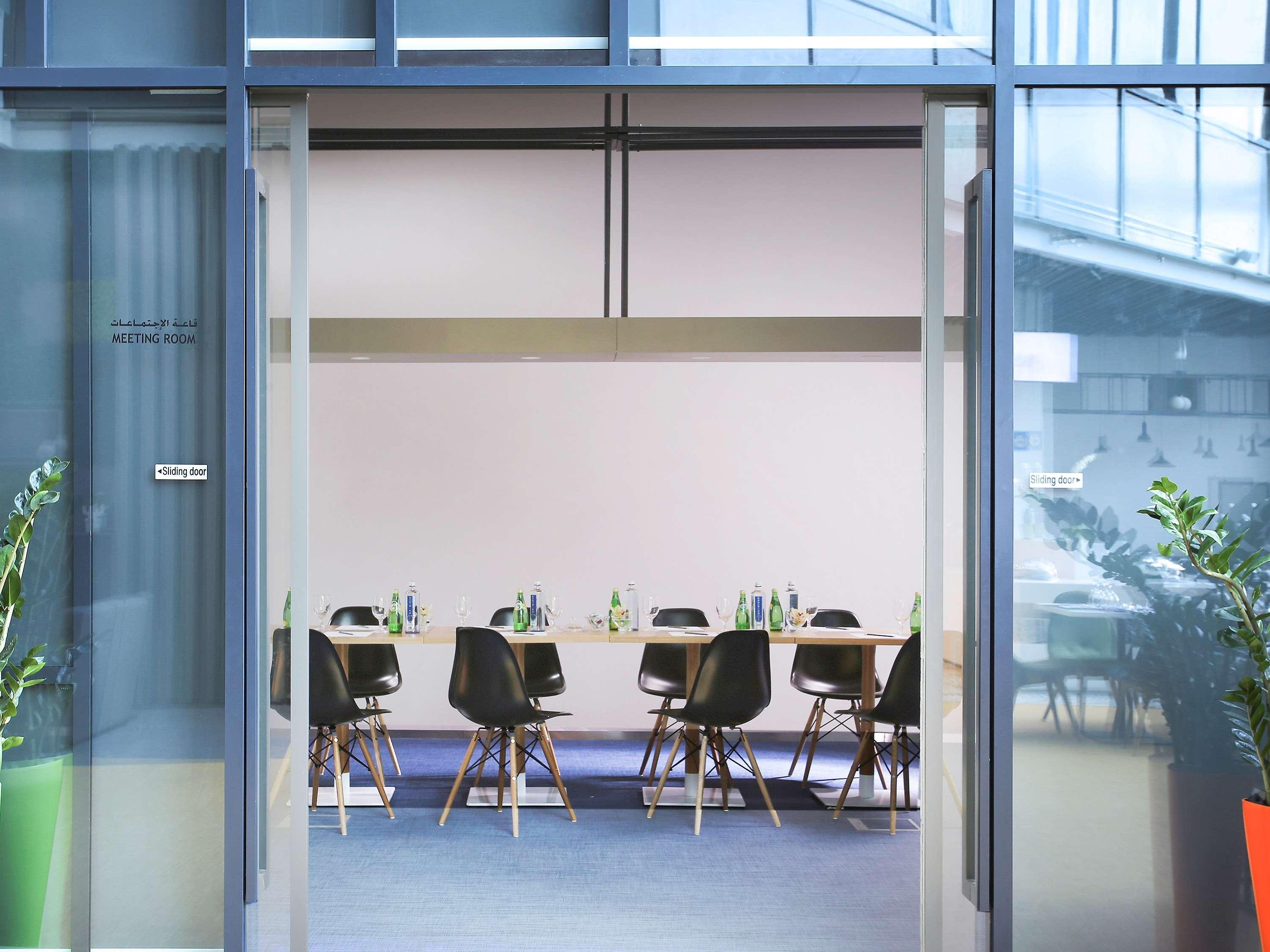 Ibis Styles Dubai Jumeira מראה חיצוני תמונה